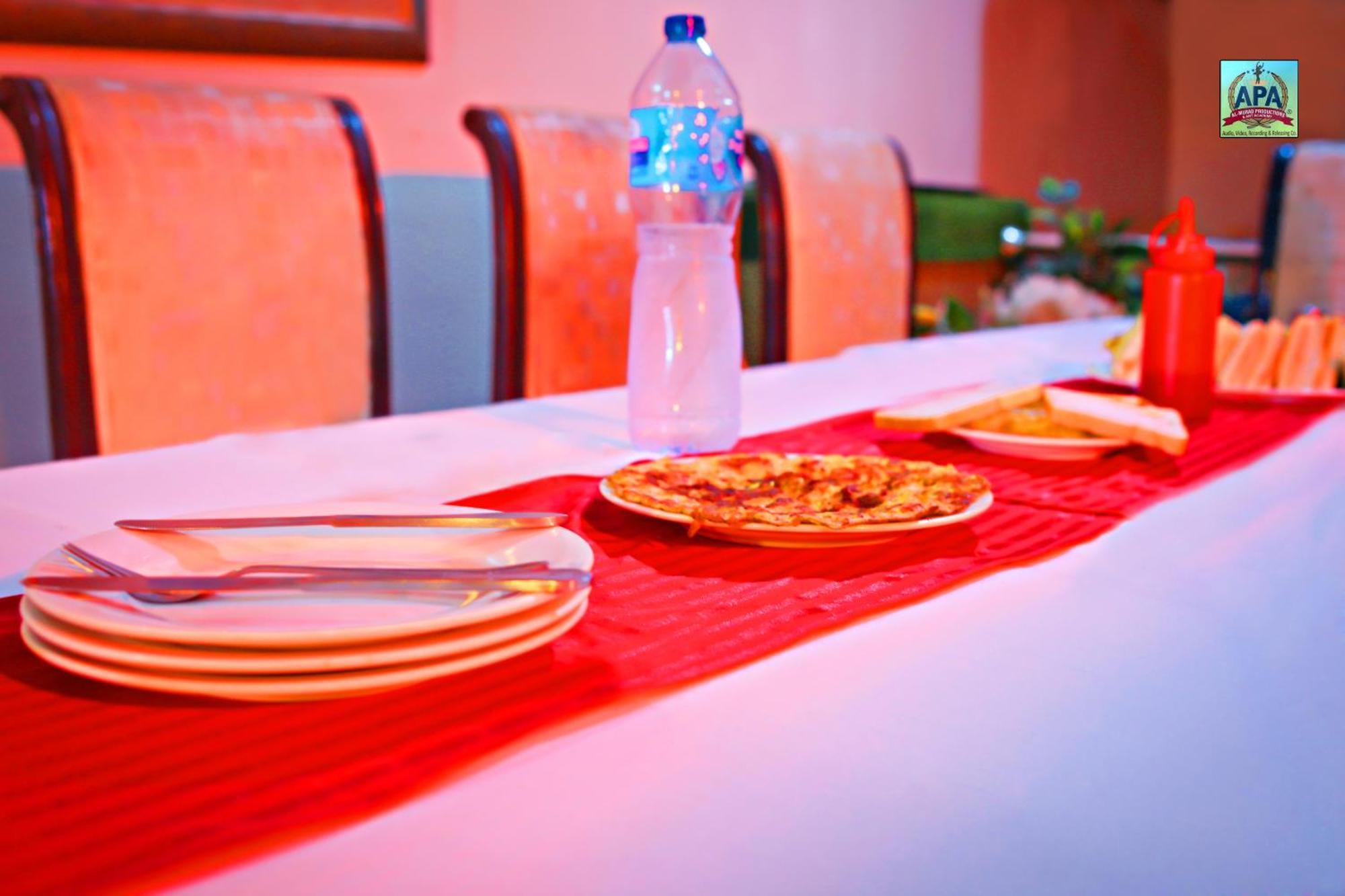 Quick Continental Hotel - Jail Road Lahore Eksteriør billede